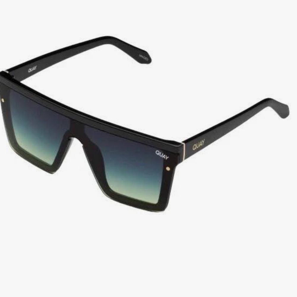 NEW !RARE Quay Black Shield Sunglasses with Green Gradient Lenses